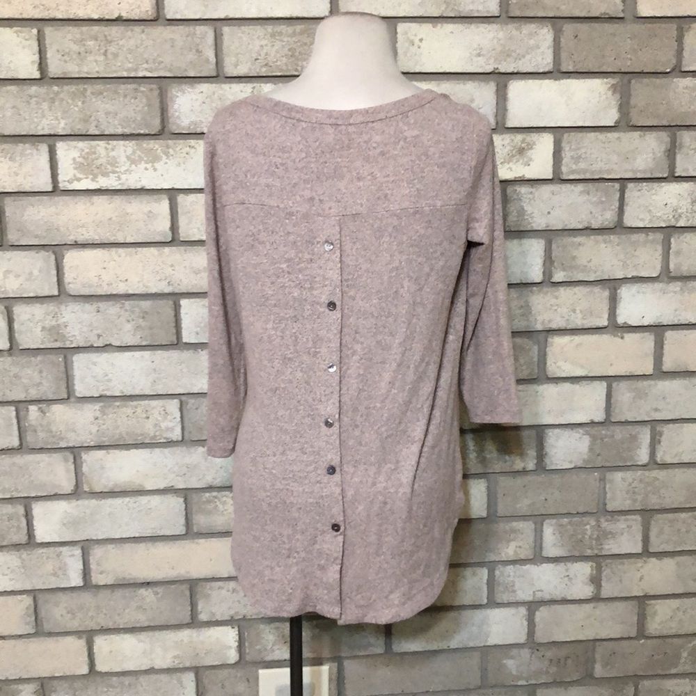 3for$20 blouse medium - Picture 2 of 3